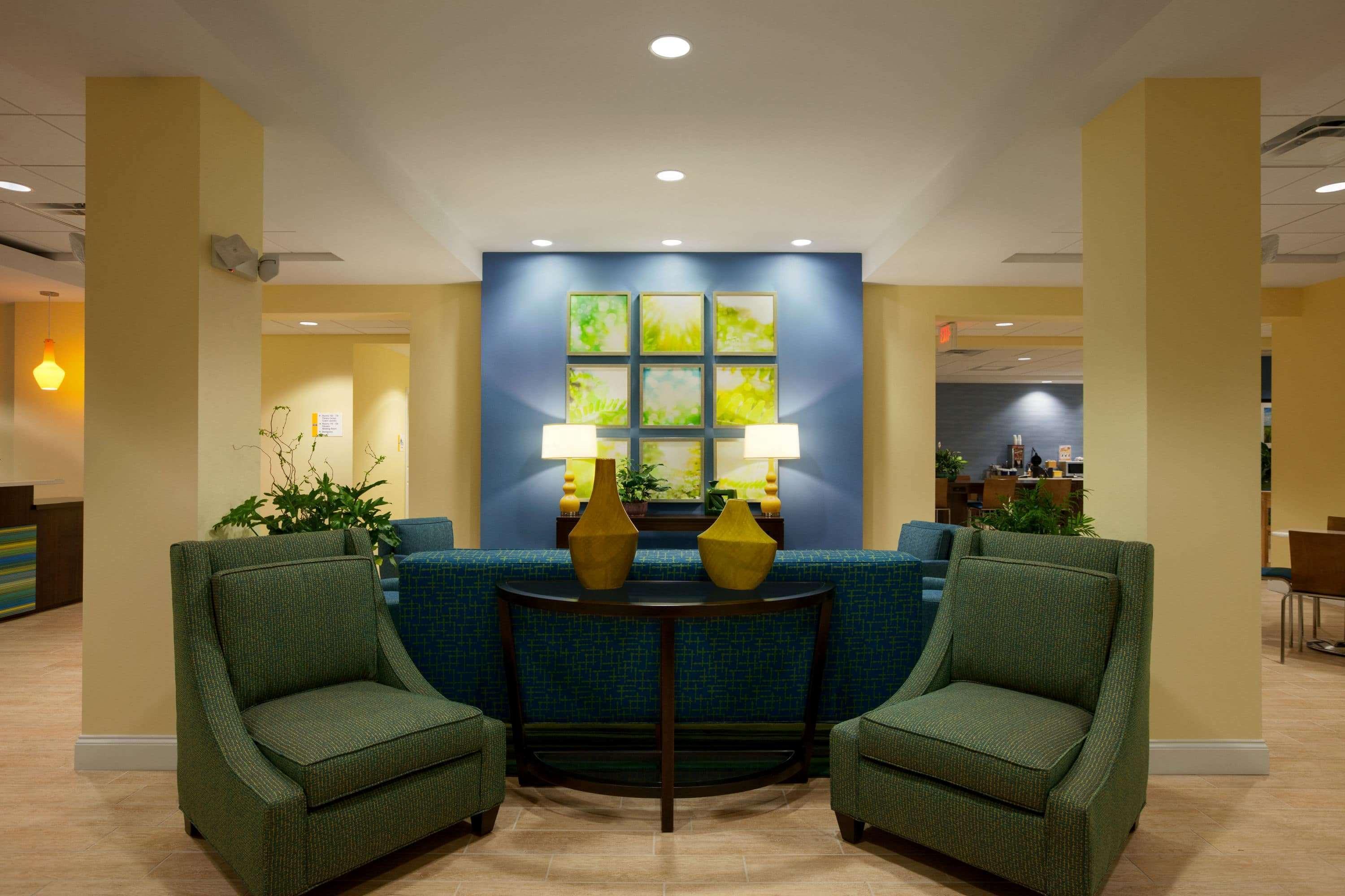 Days Inn & Suites By Wyndham Altoona Esterno foto